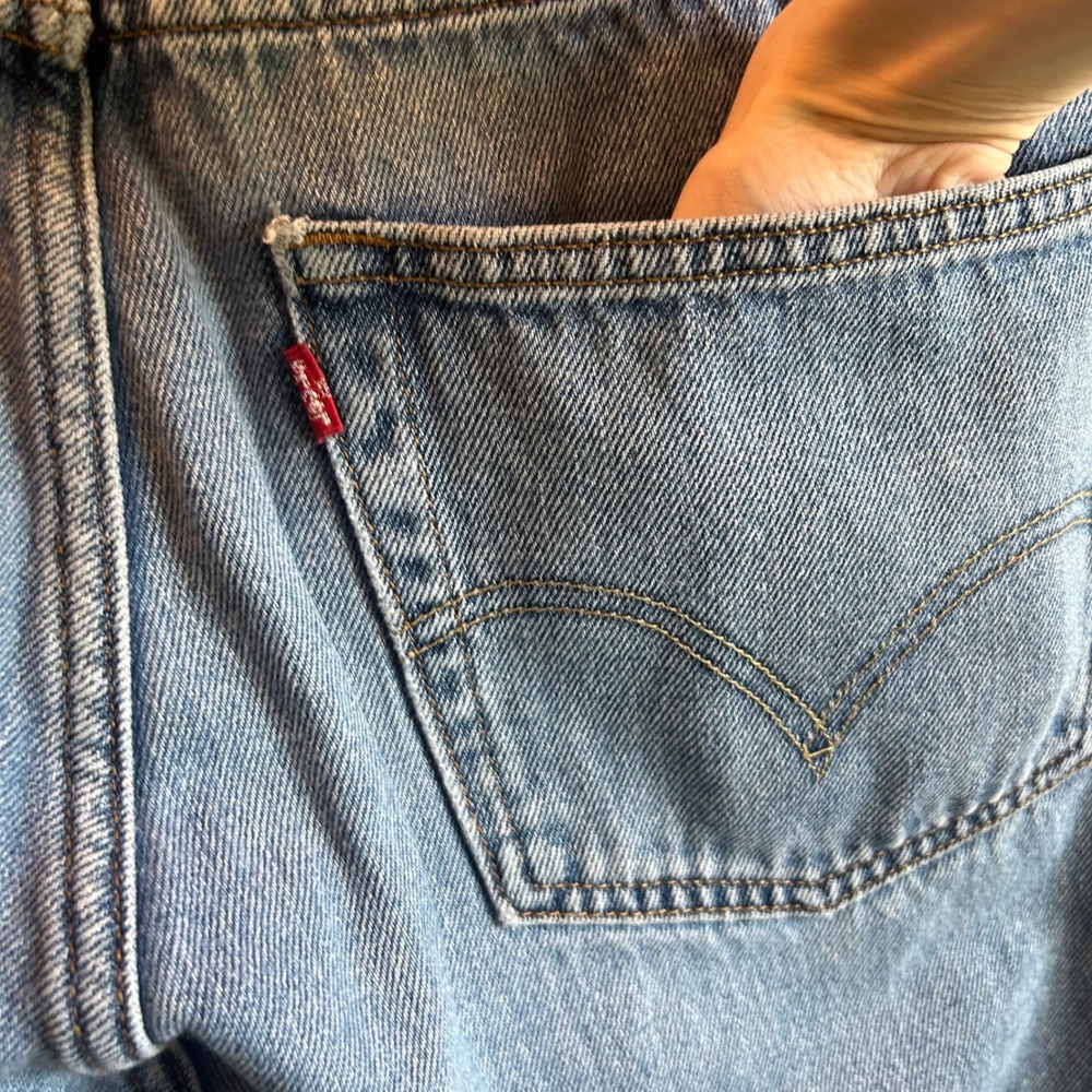 Levis 550 Relaxed Fit Jeans Mens‎ 36x30 (measured) Blue Medium Wash Tapered Leg - Picture 8 of 8